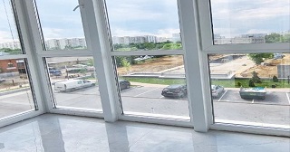 Панорамное остекление балкона Беслан цена от 11 тыс. руб. м/п.